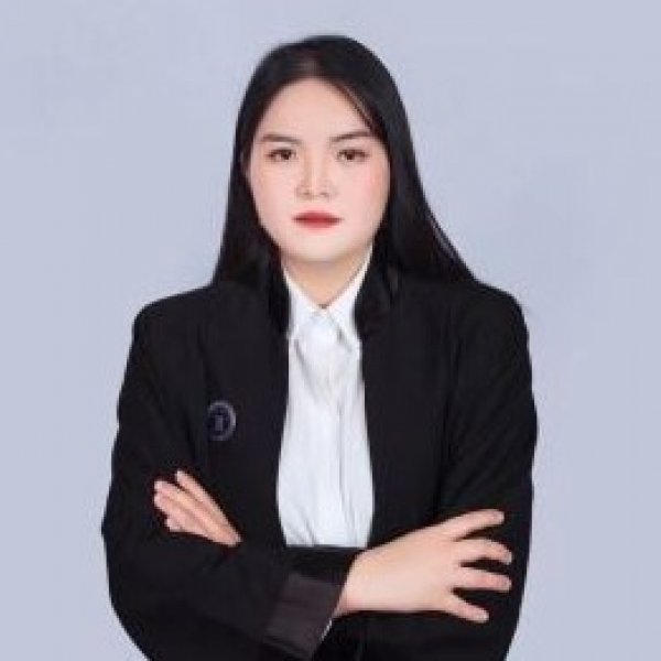 李英